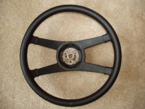 Chevy Chevelle SS 1971 steering wheel Leather 1 300x225 1