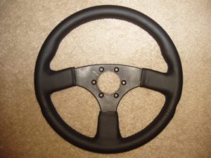 Dodge Viper Leather steering wheel 300x225 1