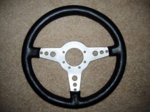 MGB 1980 steering wheel Leather 300x225 1